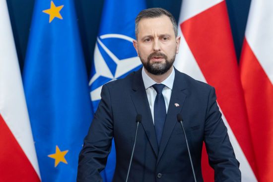 "Хлопці з України їздять на найкращих авто": у Міноборони Польщі зробили категоричну заяву щодо біженців