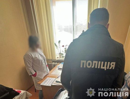 На Хмельниччині лікарі з ВЛК підробляли медичні висновки для військовозобов’язаних