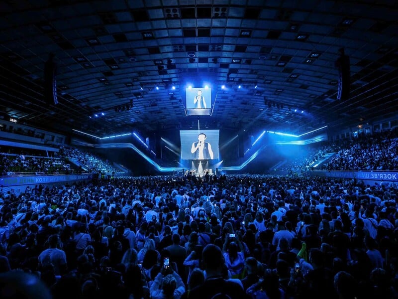 Вакарчук відреагував на масову перевірку документів працівниками ТЦК у чоловіків, які прийшли на концерт Вакарчук відреагував на масову перевірку документів працівниками ТЦК у чоловіків, які прийшли на концерт