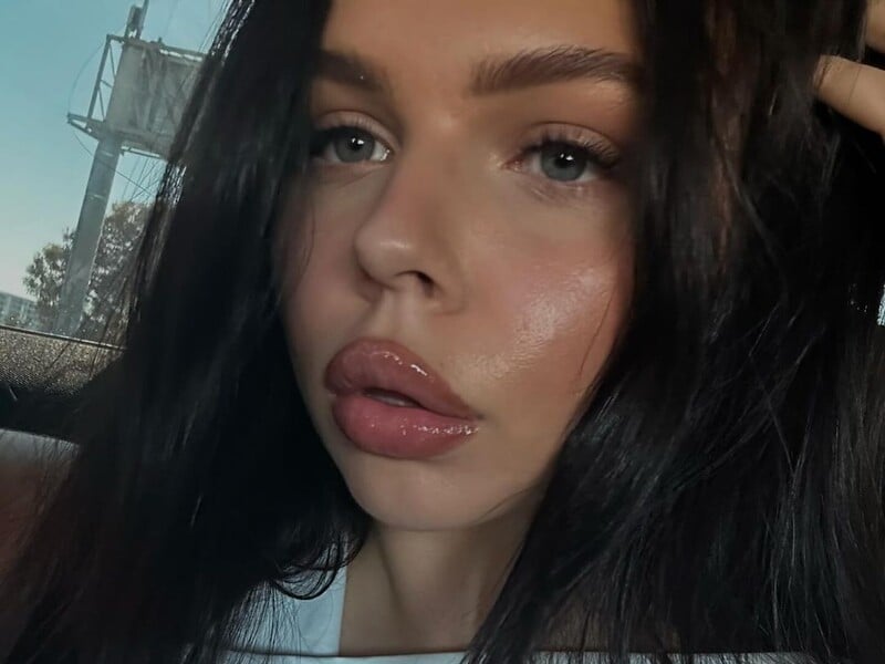 "Створила собі сміливе життя". 18-річна дочка Фреймут показала свої розваги у США "Створила собі сміливе життя". 18-річна дочка Фреймут показала свої розваги у США