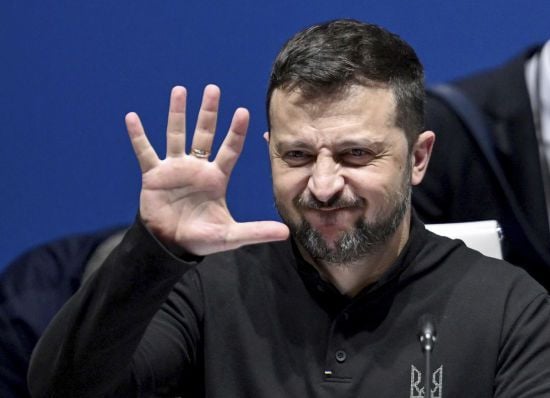 Тисяча від Зеленського: хто не отримає грошей