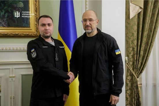 Буданов отримав від Шмигаля відзнаку Буданов отримав від Шмигаля відзнаку