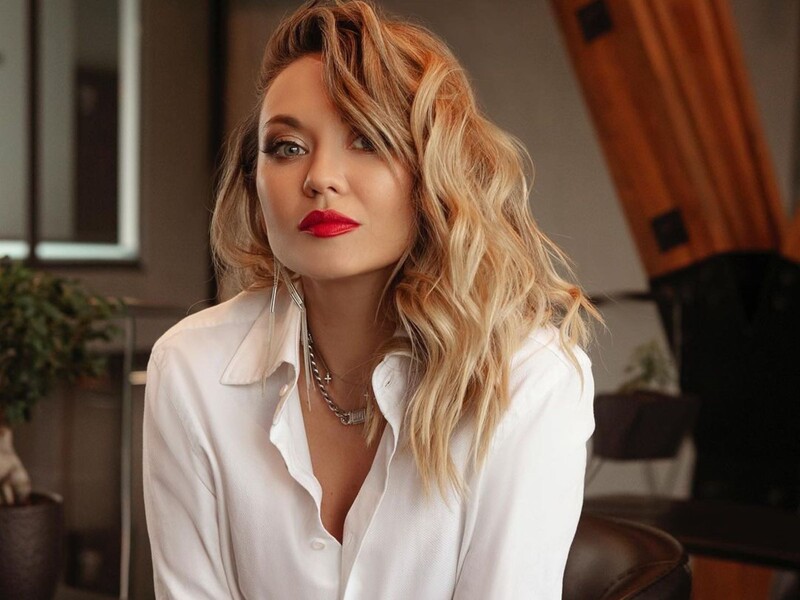 "Мене чоловік кохав дуже сильно, я була для нього найкрасивішою". Саліванчук висловилася про свої комплекси