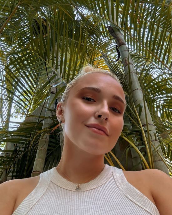 Екснаречена Кличка Панеттьєрі вперше вийшла на зв'язок після чуток про її примусову госпіталізацію