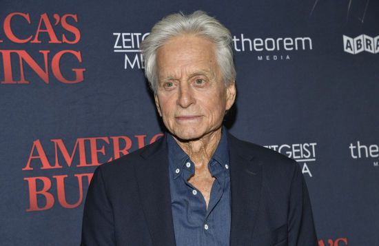 80-річний Майкл Дуглас замилував рідкісним фото з підрослою донькою-красунею