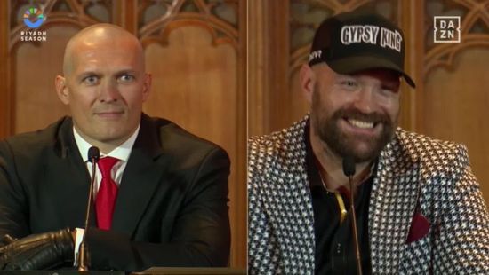 Усик та Ф'юрі висловилися на першій пресконференції перед реваншем: що говорили боксери