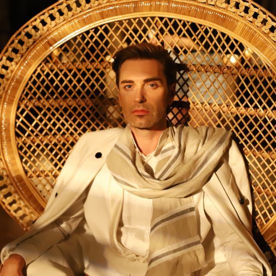 EL Кравчук висловився про болісне розставання з коханою та захопив архівними кадрами з молодості