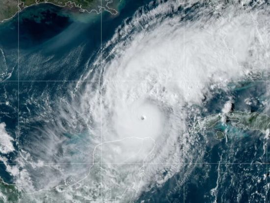 На США насувається ураган "Мілтон" – найпотужніший за 100 років: що відомо