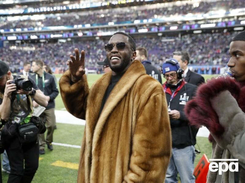 Ще 120 людей, включно з неповнолітніми, звинуватили репера Diddy у зґвалтуваннях Ще 120 людей, включно з неповнолітніми, звинуватили репера Diddy у зґвалтуваннях