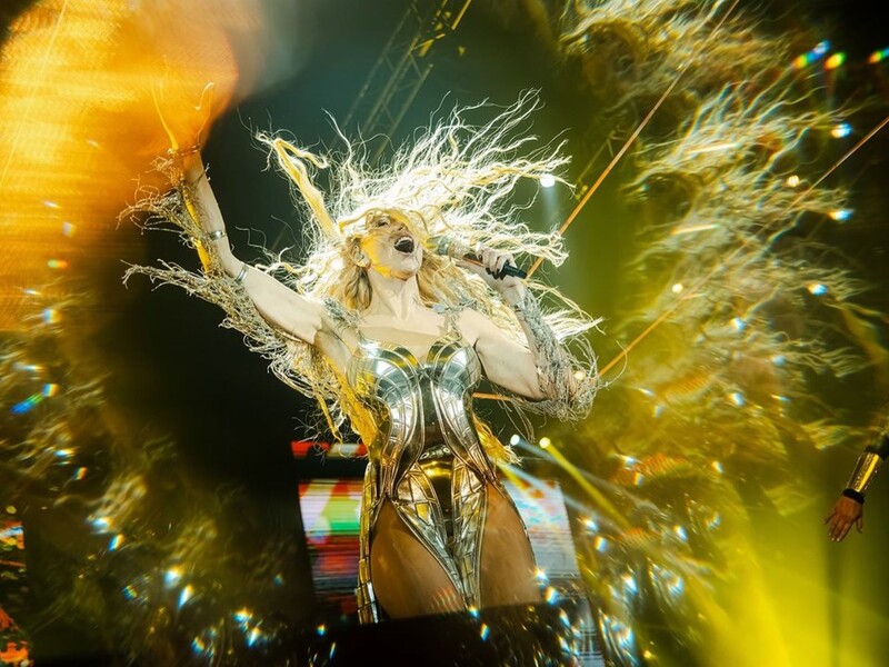 На концерті Полякової Melovin запалював під "Королеву ночі", а глядачі отримали "півтори години щастя". Відео На концерті Полякової Melovin запалював під "Королеву ночі", а глядачі отримали "півтори години щастя". Відео