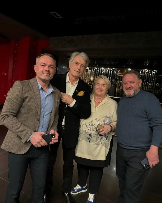 Віктор Ющенко вперше за тривалий час з'явився з дружиною на публіці: який вигляд має подружжя