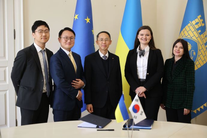 Корея надасть перший кредит для бюджету України