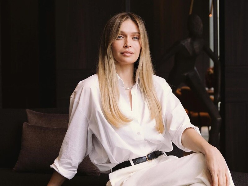 "Відеолистівка з Парижа". Брежнєва показала, чим займалася у Франції "Відеолистівка з Парижа". Брежнєва показала, чим займалася у Франції