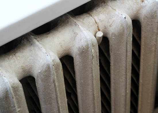 Коли опалення з’явиться у домівках киян: відповідь КМДА