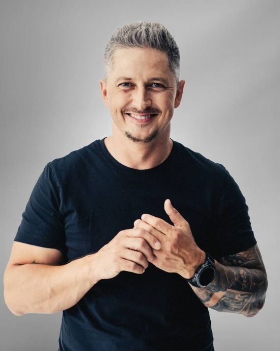 Олександр Педан на фото 21-річної давнини показав, яким було його весілля з дружиною