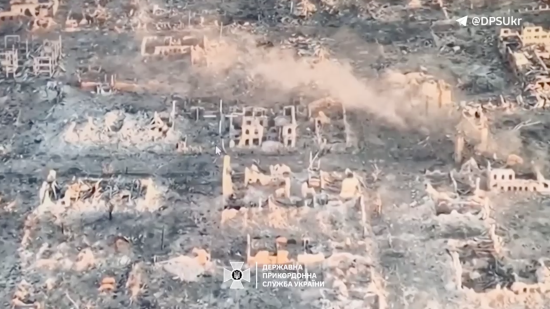 Суцільна руїна: який вигляд зараз має Вовчанськ (відео)