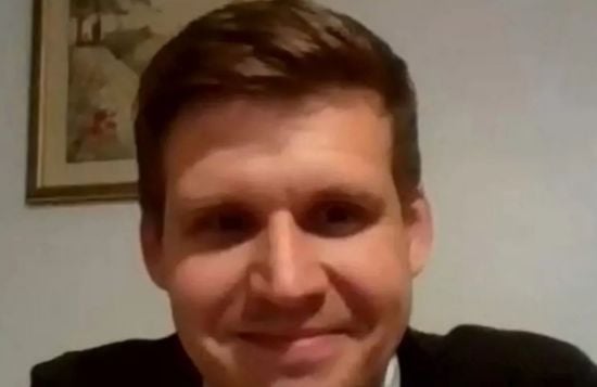 Директор школи займався сексом із колегою в шафі для мітел (фото)