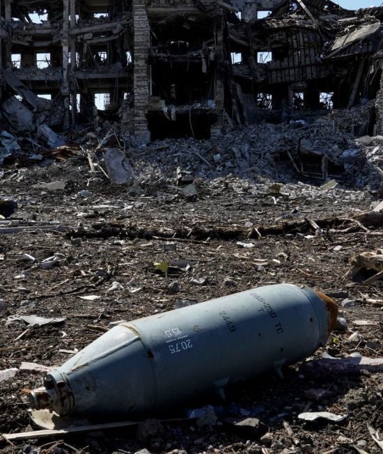 Російський літак упустив бомбу на село під Білгородом