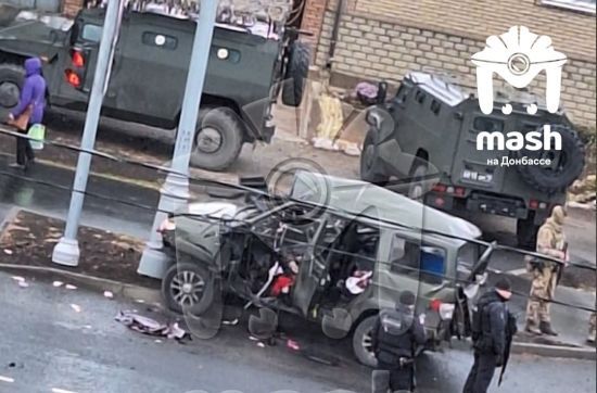 У Луганську вибухнув автомобіль з офіцером окупаційної армії: відео вибуху та наслідків