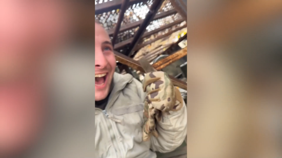 Українські бійці затрофеїли рідкісний російський танк Т-90С: відео