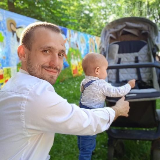 "У 17 років я вперше відчув, що таке мати родину": історія воїна України про перебування в дитбудинку сімейного типу