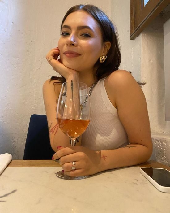 21-річна донька Кравець показалася в обіймах бойфренда-красеня й замилувала зізнанням