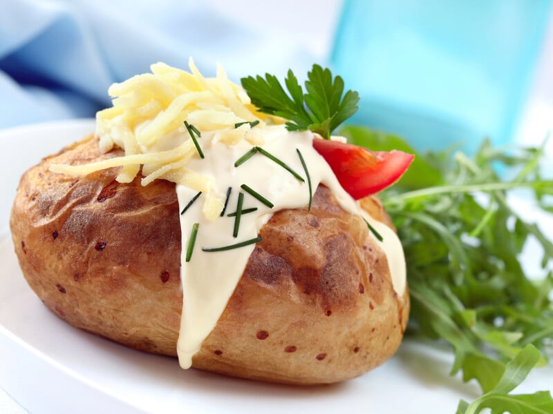 "Картопля в "жакеті". Рецепт зі збірника для шкільних їдалень "Картопля в "жакеті". Рецепт зі збірника для шкільних їдалень