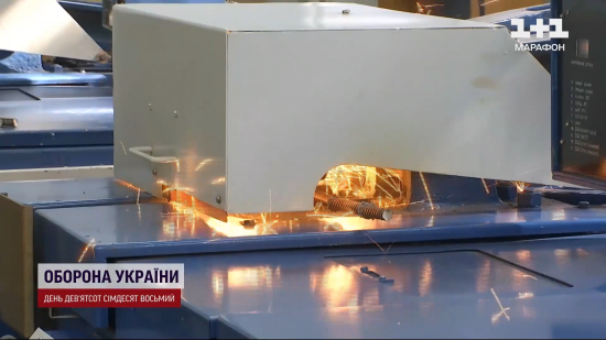 Не "жіночі професії": як українки стають машиністками, зварювальницями та рятувальницями