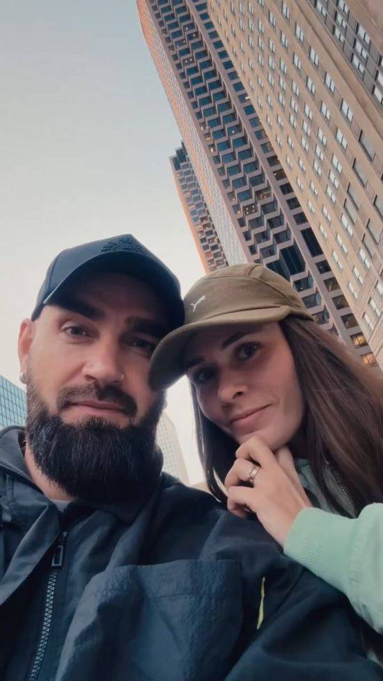 Юлія Саніна на тлі скандалів возз'єдналася з чоловіком за кордоном і розсекретила, де вони зараз