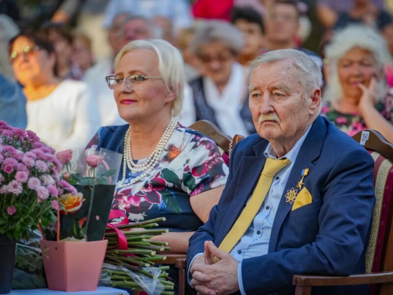 У Ворзелі відбувся концерт-презентація книги спогадів Ігоря Поклада "По той бік рояля". Відео У Ворзелі відбувся концерт-презентація книги спогадів Ігоря Поклада "По той бік рояля". Відео