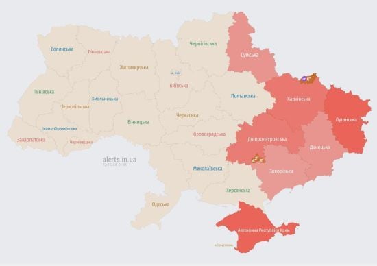 Ворог випустив низку безпілотників: названо напрямок руху