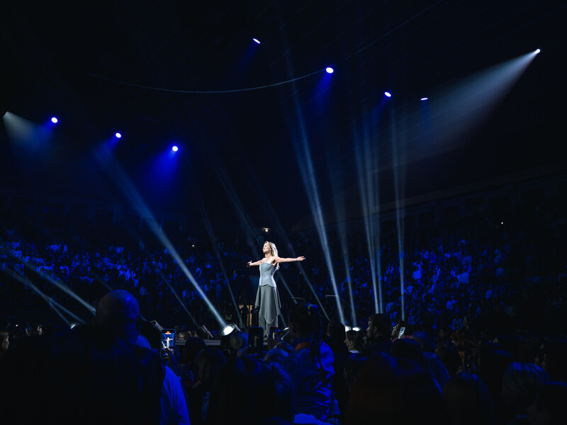 Lida Lee й Monatik, Джамала та інші. На концерт Kola прийшло 7 тис. людей, вона оголосила ще один на біс Lida Lee й Monatik, Джамала та інші. На концерт Kola прийшло 7 тис. людей, вона оголосила ще один на біс