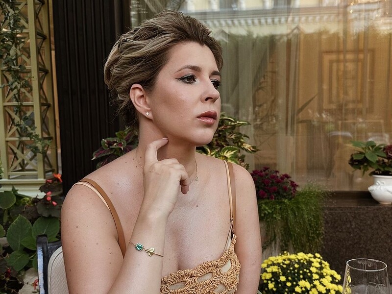 Кохана Кулеби розповіла, чому вийшла працювати за два тижні після пологів Кохана Кулеби розповіла, чому вийшла працювати за два тижні після пологів