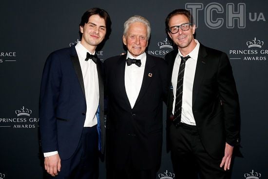 Майкл Дуглас вперше за тривалий час показався з 45-річним сином від колишньої дружини