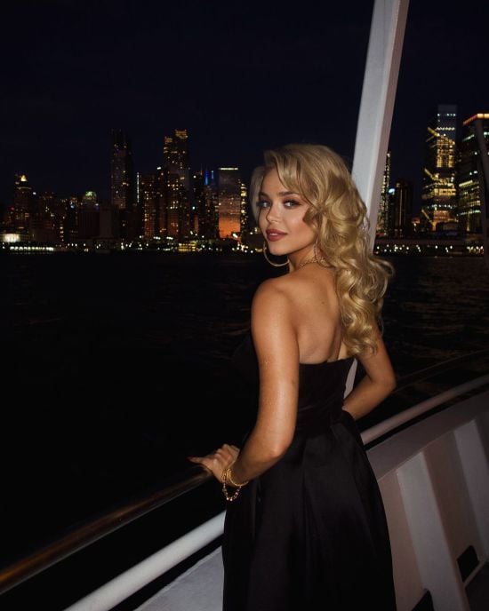 Аліна Гросу офіційно представила свого чоловіка-росіянина і замилувала їхніми поцілунками