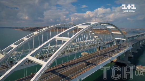 Росіяни перевозять до Кримського мосту системи ППО: Плетенчук прокоментував