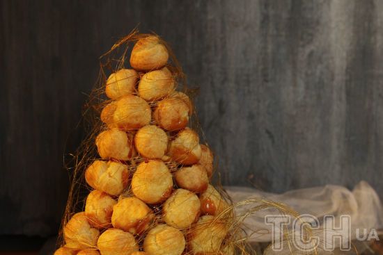 Неймовірний крокембуш: цікавий рецепт французького десерту