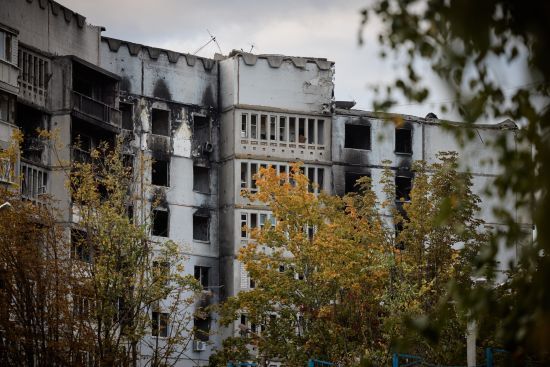 Родині, яка в Харкові втратила житло, подарували квартиру: хто їм допоміг