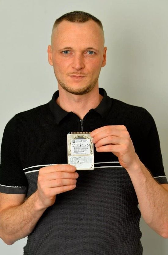 Чоловік судиться з владою на 26 млрд грн через жорсткий диск з біткоїнами: що сталося