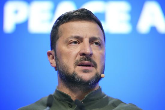 Зеленський гнівно відреагував на масовану атаку РФ по Україні (фото)