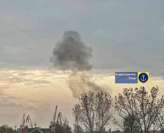 У Бердянську прогриміли вибухи: ворог заявляє про атаку на порт