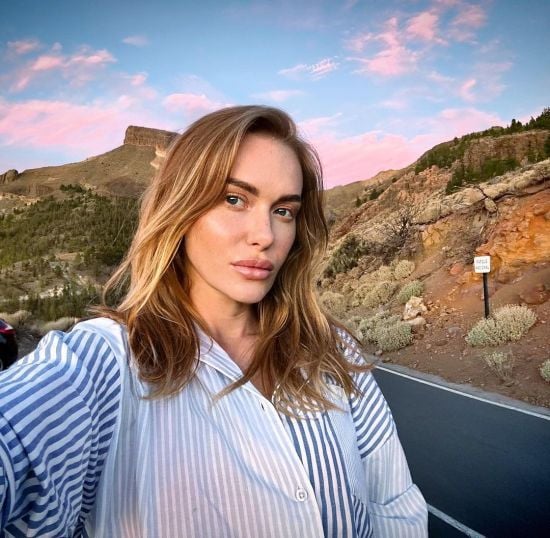 Слава Камінська показала підрослих дітей від ексчоловіка і розкрила свої помилки у материнстві