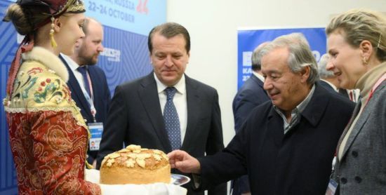 Зеленський відхилив візит Гутерреша до України після його участі у саміті БРІКС в РФ — ЗМІ