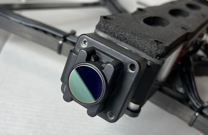 В Україні запустили виробництво дешевих тепловізійних камер для FPV-дронів