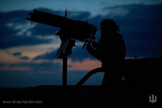 Численні вибухи та просування ворога: головні новини ночі 18 жовтня 2024 року