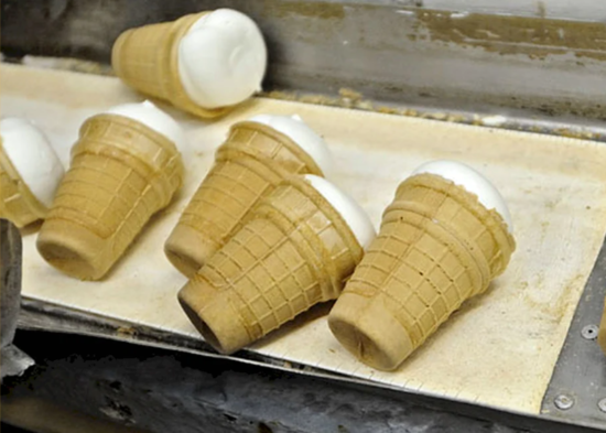 Вкрадені продукти часів СРСР: чому "радянське" шампанське і морозиво зовсім не радянські