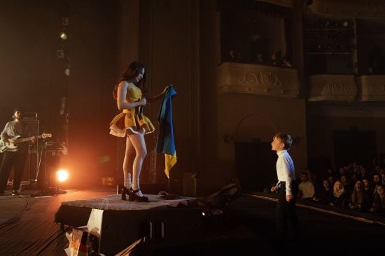 Христина Соловій потрапила в скандал через поцілунок маленького хлопчика: чому її розкритикували