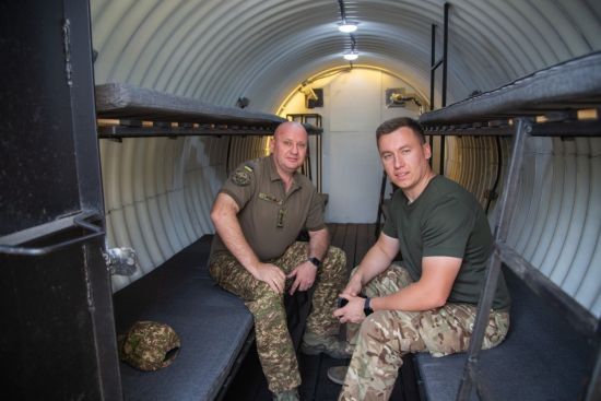 Командні пункти на лінії вогню: ще один бункер-штаб передав Сталевий фронт Ахметова Командні пункти на лінії вогню: ще один бункер-штаб передав Сталевий фронт Ахметова