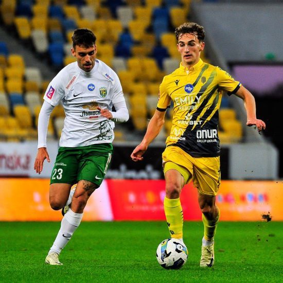 Львівське дербі: "Карпати" обіграли "Рух" в матчі УПЛ (відео)