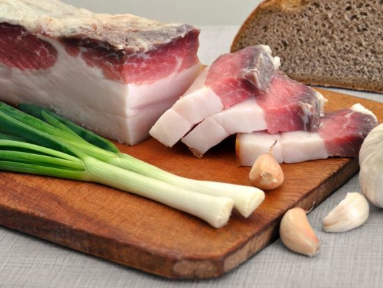 Як вибрати смачне якісне сало: треба орієнтуватися на ці чотири показники